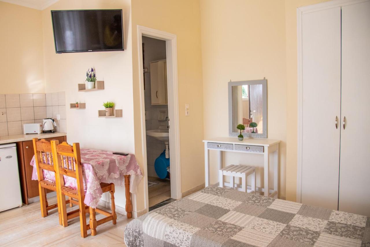 Eleonas Holiday Home Apartment Agios Stefanos Avliotes  Esterno foto
